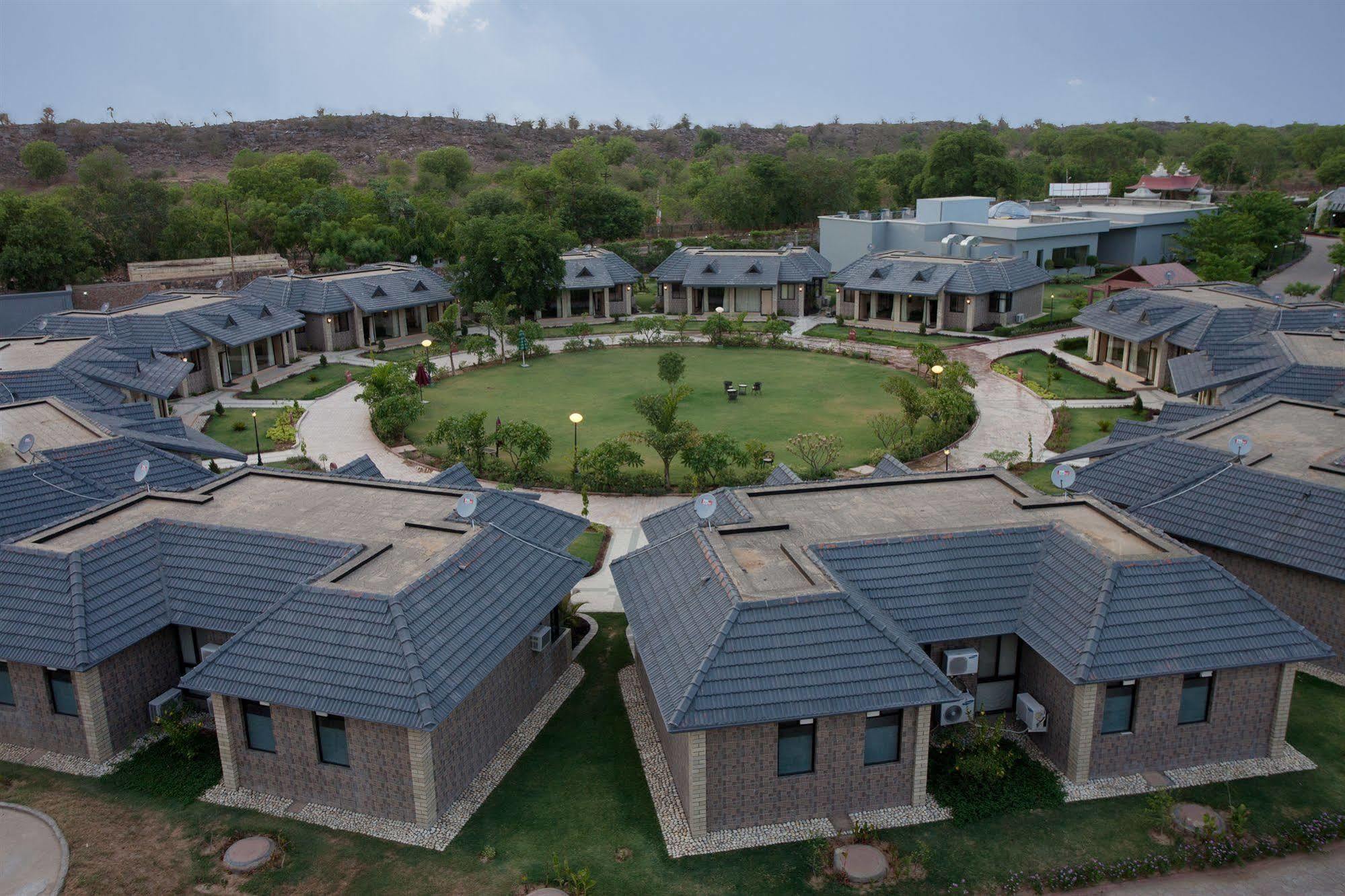 Shri Radha Brij Vasundhara Resort & Spa Govardhan Exteriör bild