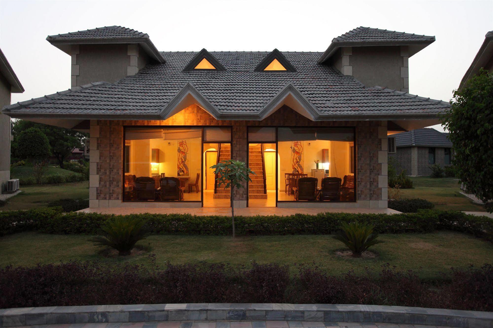 Shri Radha Brij Vasundhara Resort & Spa Govardhan Exteriör bild