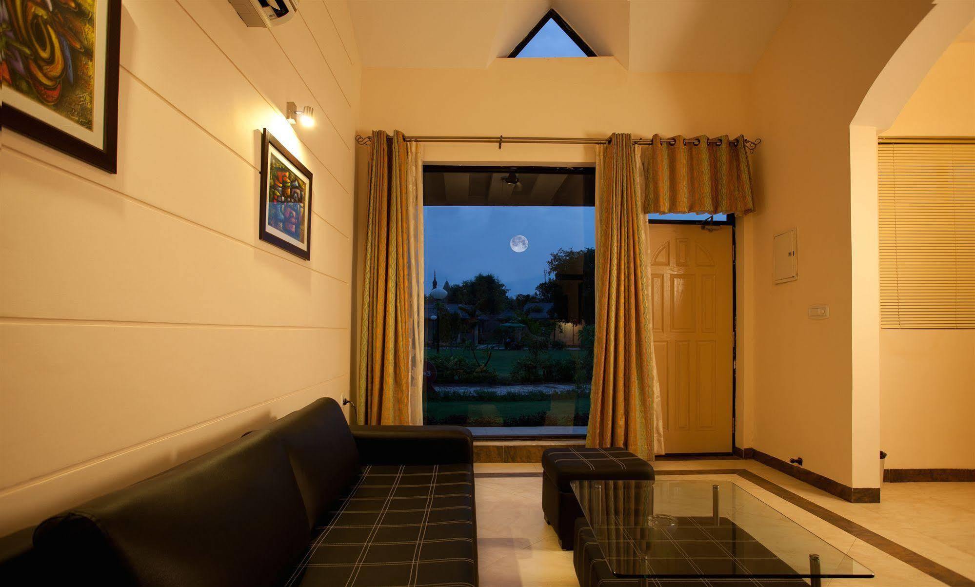 Shri Radha Brij Vasundhara Resort & Spa Govardhan Exteriör bild