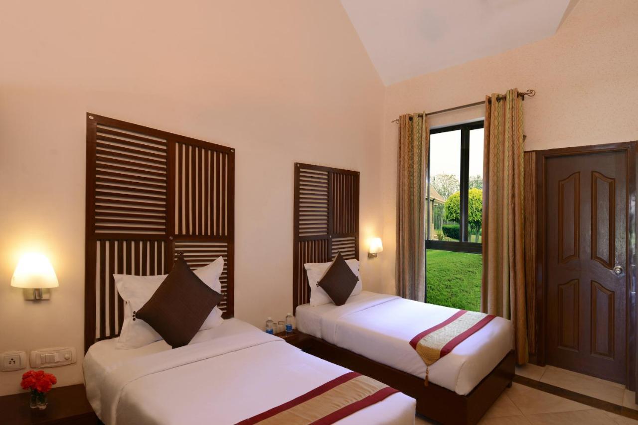 Shri Radha Brij Vasundhara Resort & Spa Govardhan Exteriör bild