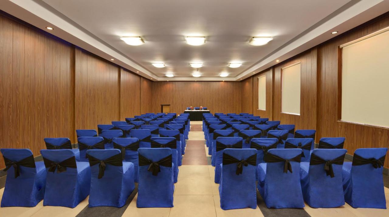 Shri Radha Brij Vasundhara Resort & Spa Govardhan Exteriör bild